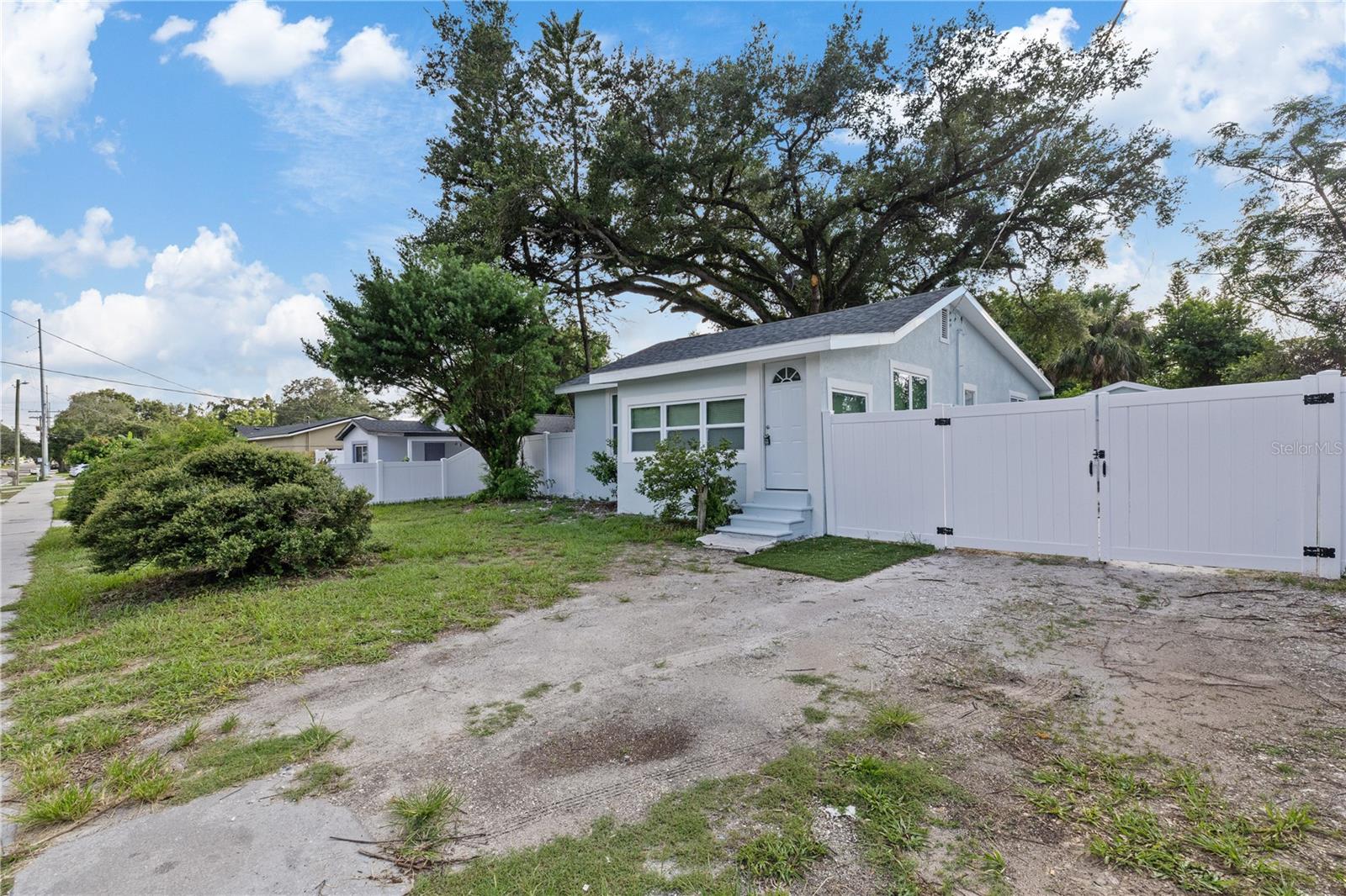 8714 N BLVD — photo 3