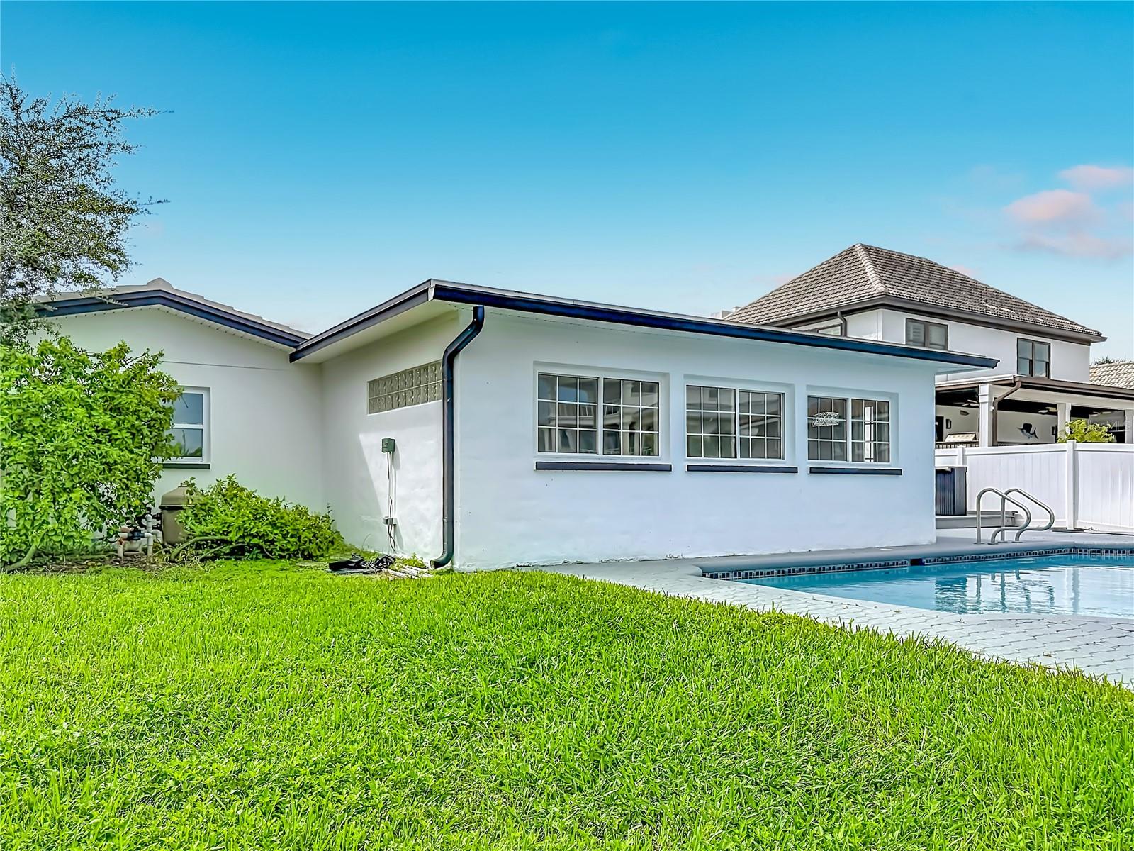 720 CAPRI BLVD — photo 48