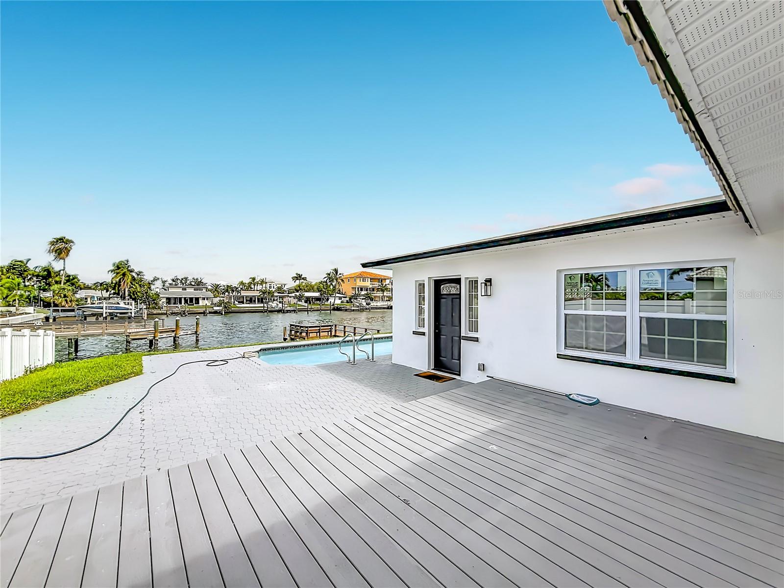 720 CAPRI BLVD — photo 40