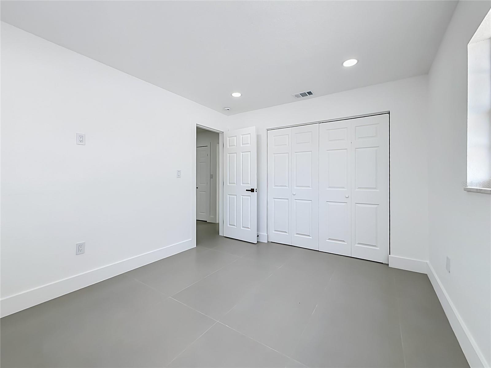 720 CAPRI BLVD — photo 32