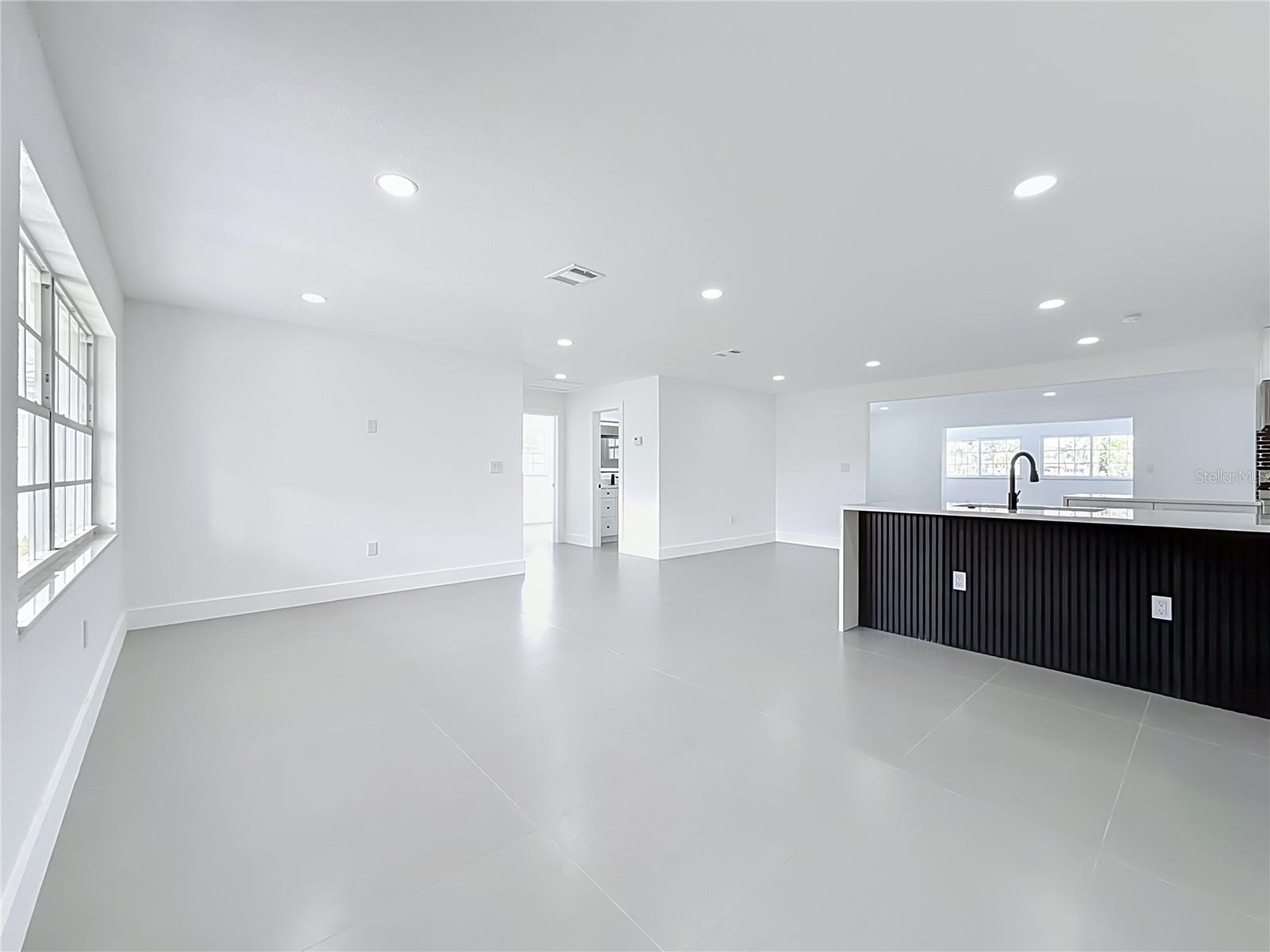 720 CAPRI BLVD — photo 8