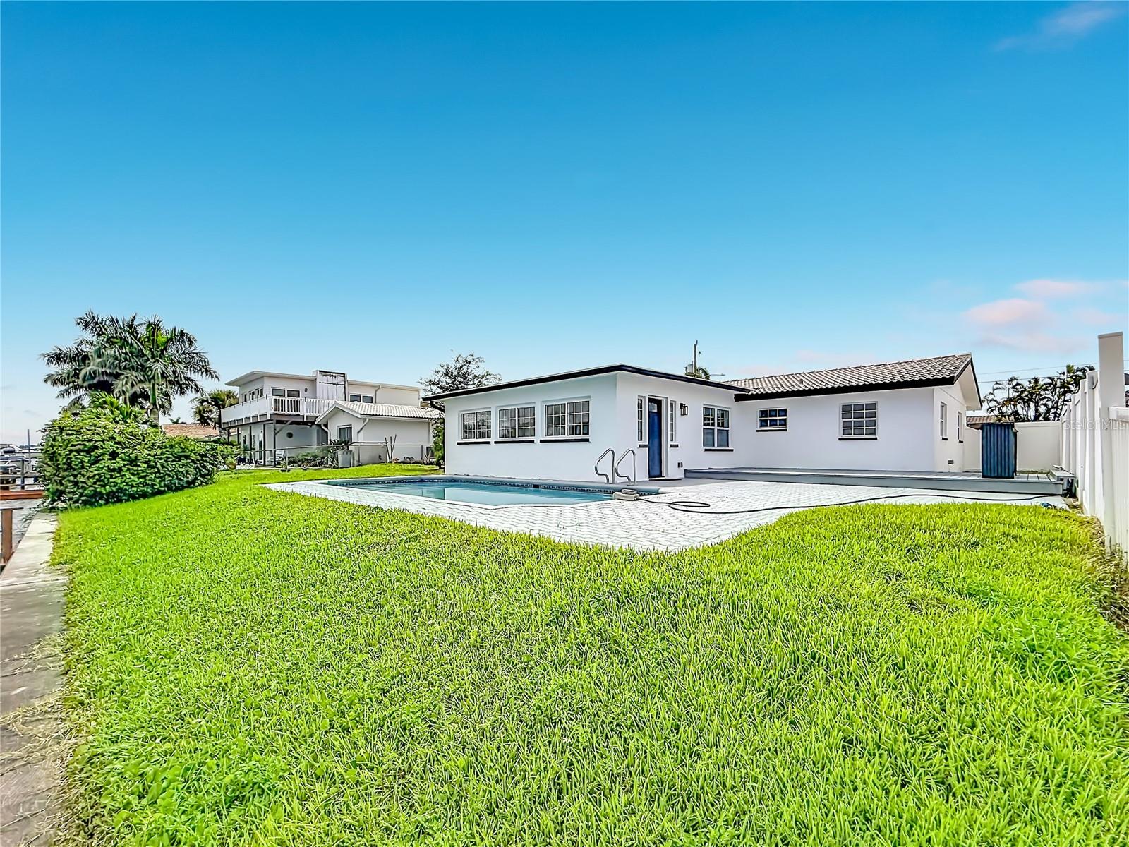 720 CAPRI BLVD — photo 50