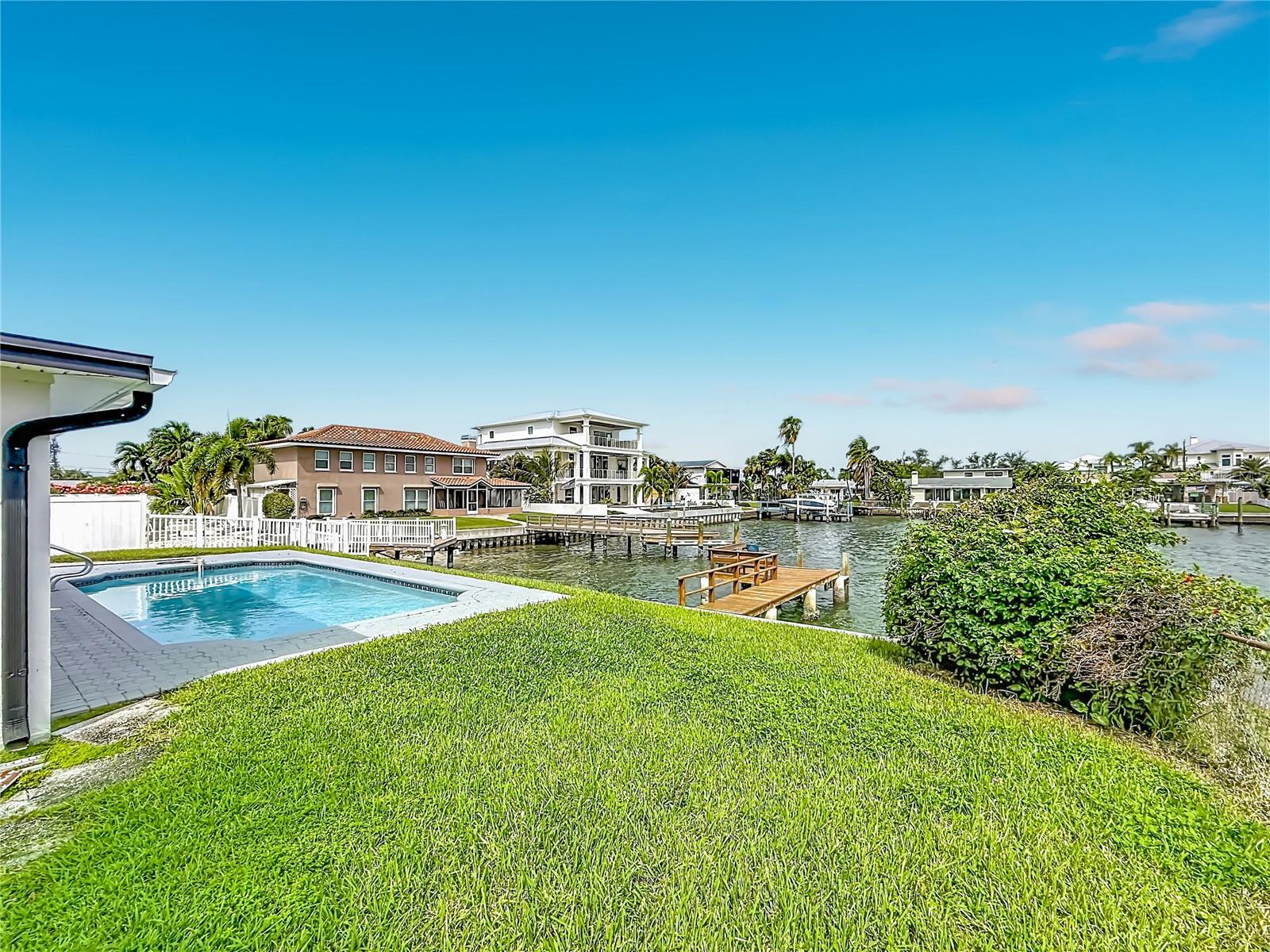 720 CAPRI BLVD — photo 47