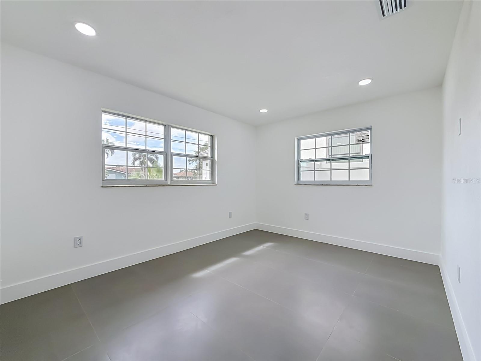 720 CAPRI BLVD — photo 29
