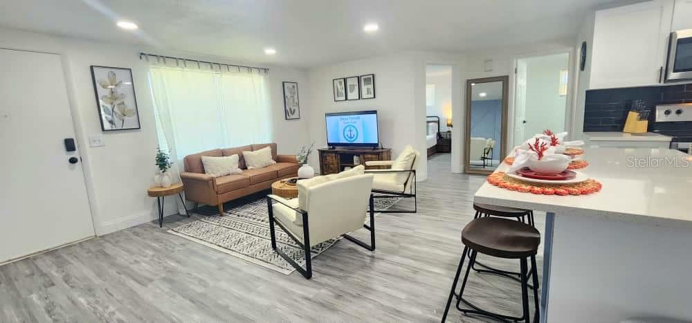 4012 VALENCIA DR — photo 3