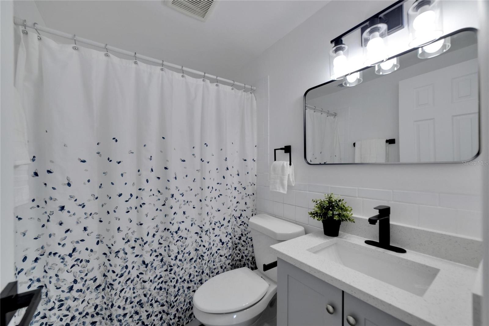 4012 VALENCIA DR — photo 11