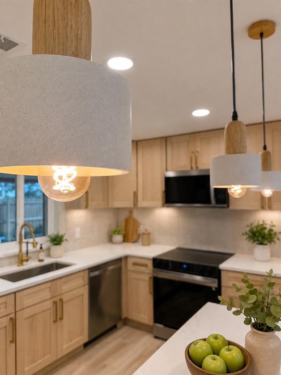 212 DRIFTWOOD PL — photo 37