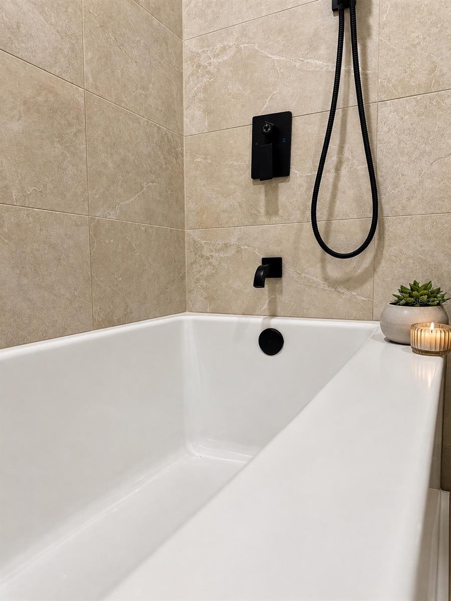 212 DRIFTWOOD PL — photo 12