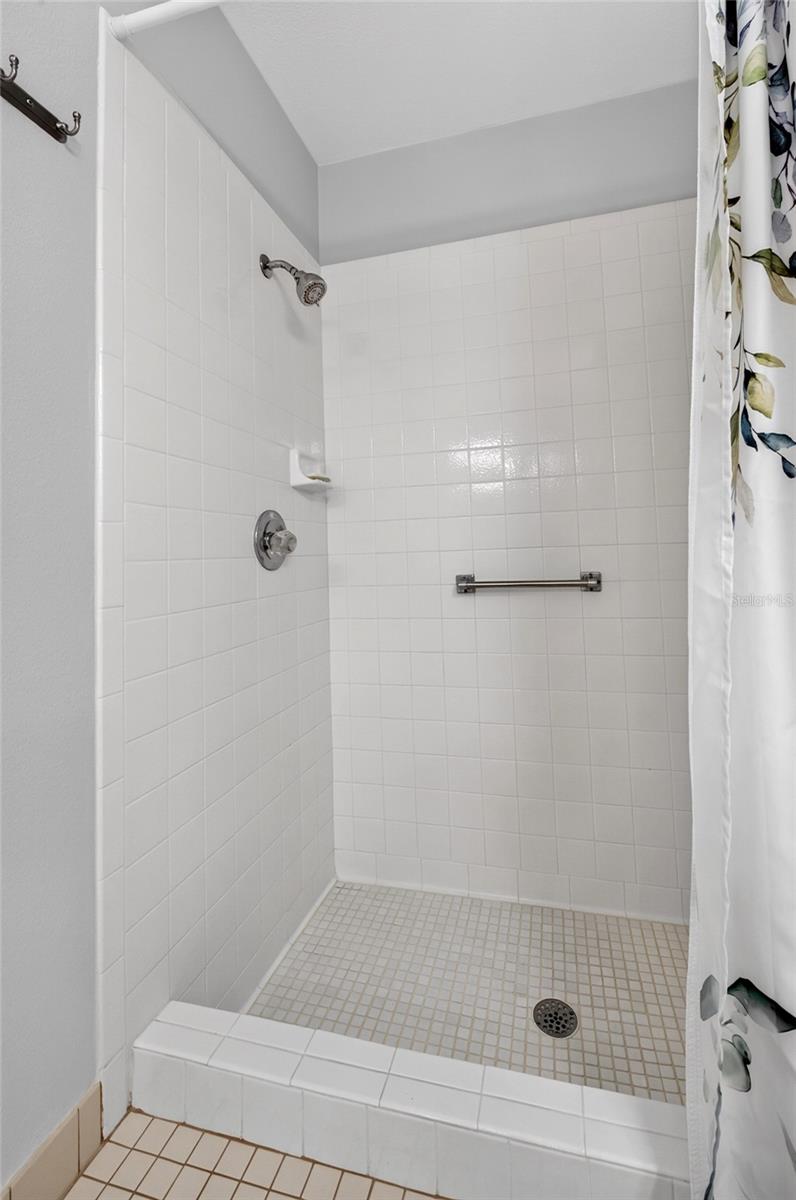 4949 BOSTONIAN LOOP — photo 43