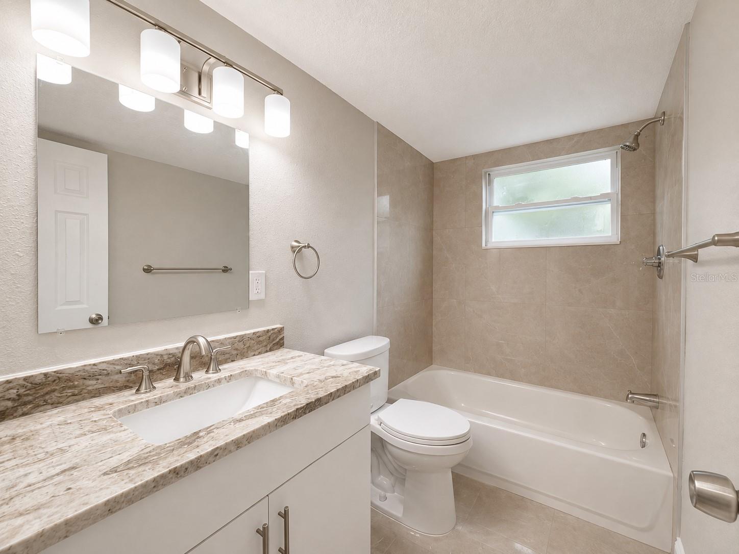 5419 DENVER ST NE — photo 13