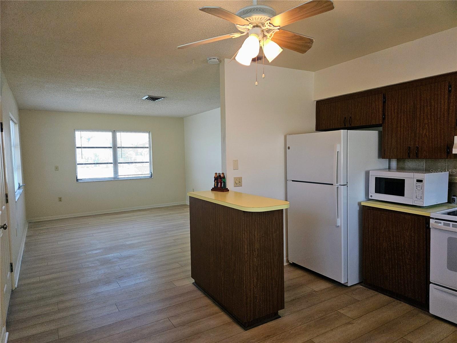 360 137TH AVENUE CIR #360 — photo 7