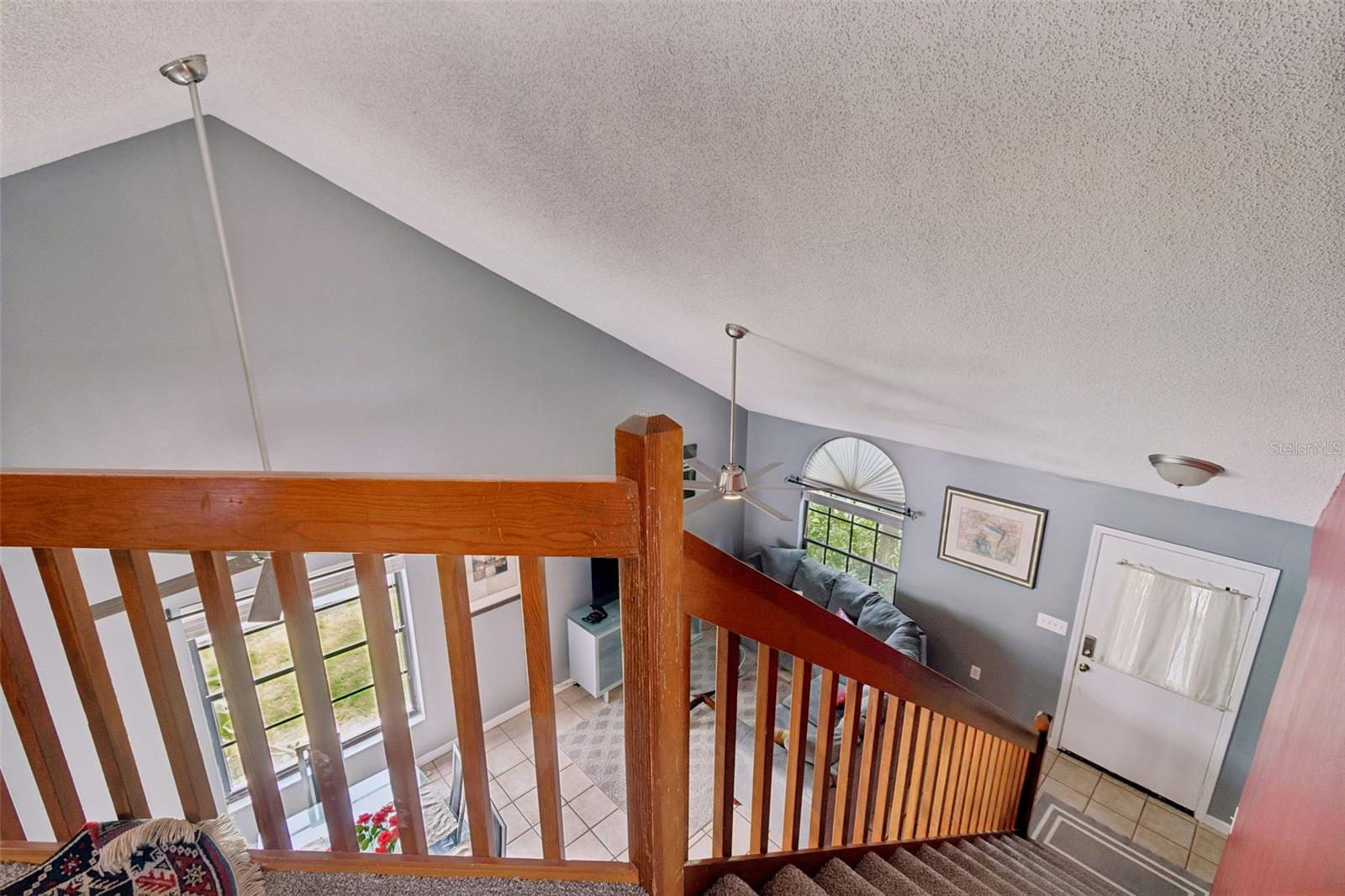 5485 FRIARSWAY DR — photo 38