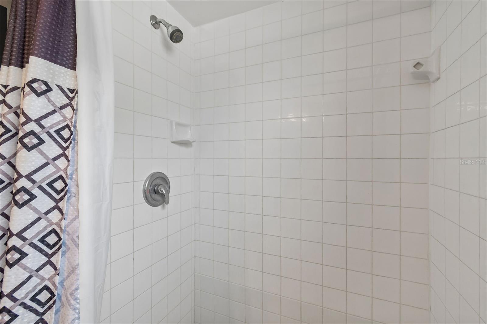 5485 FRIARSWAY DR — photo 19