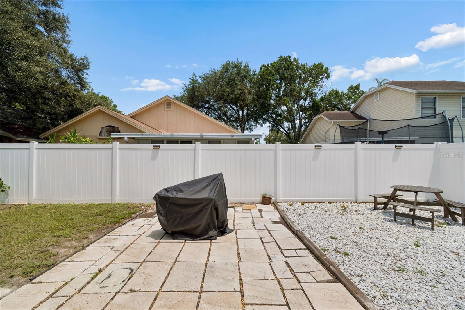 5485 FRIARSWAY DR — photo 42