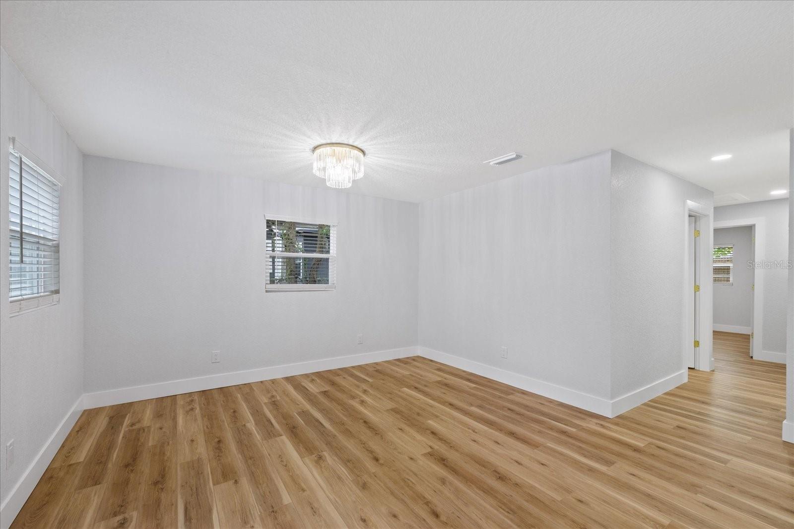 3621 E COMANCHE AVE — photo 5