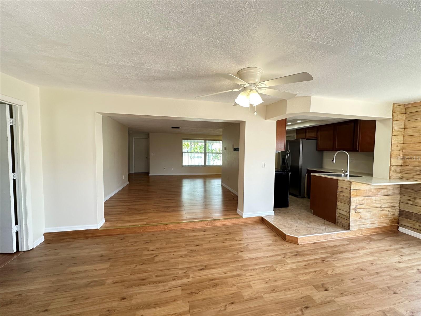 3313 BRIAR CLIFF DR — photo 10