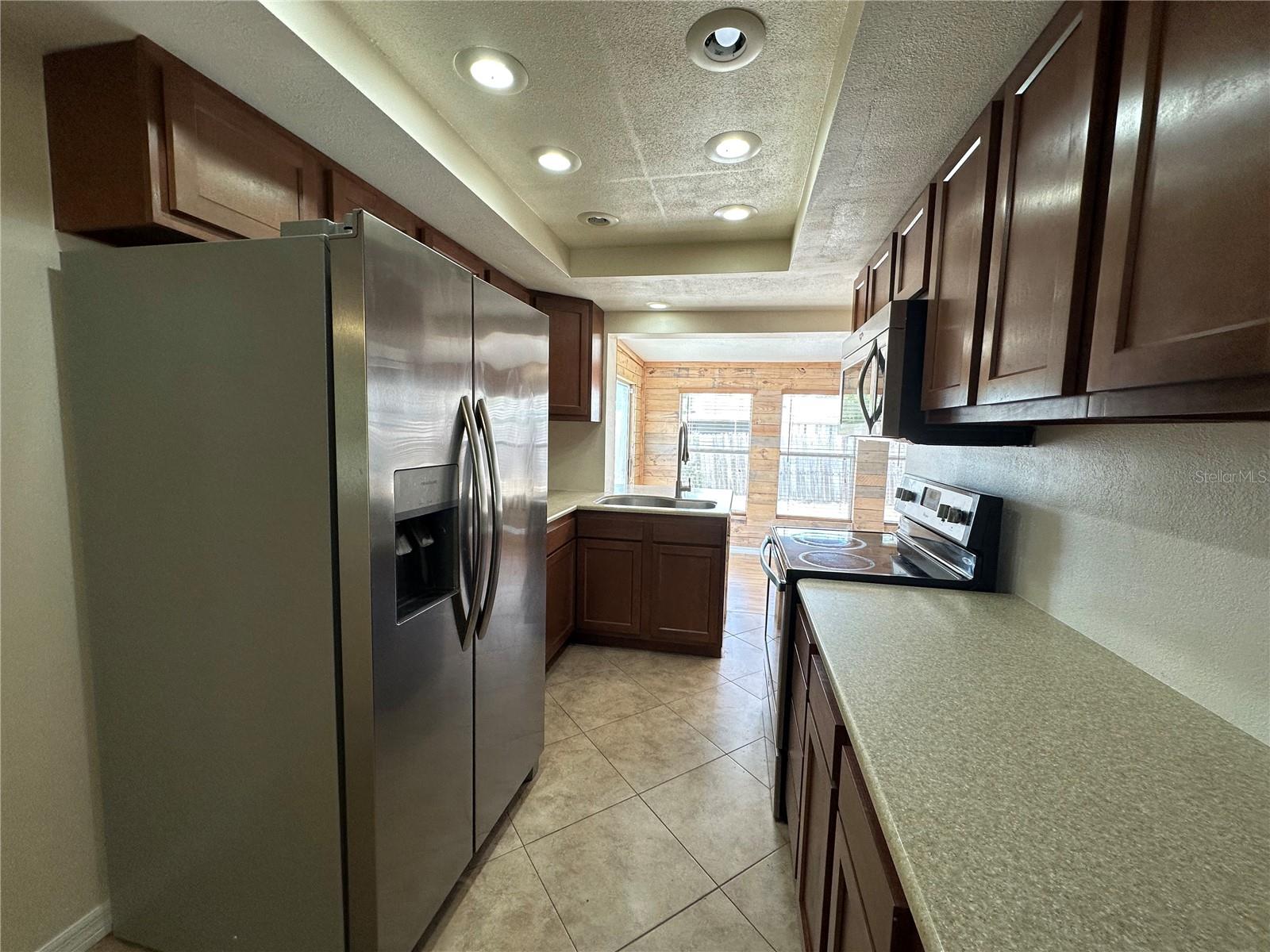 3313 BRIAR CLIFF DR — photo 8