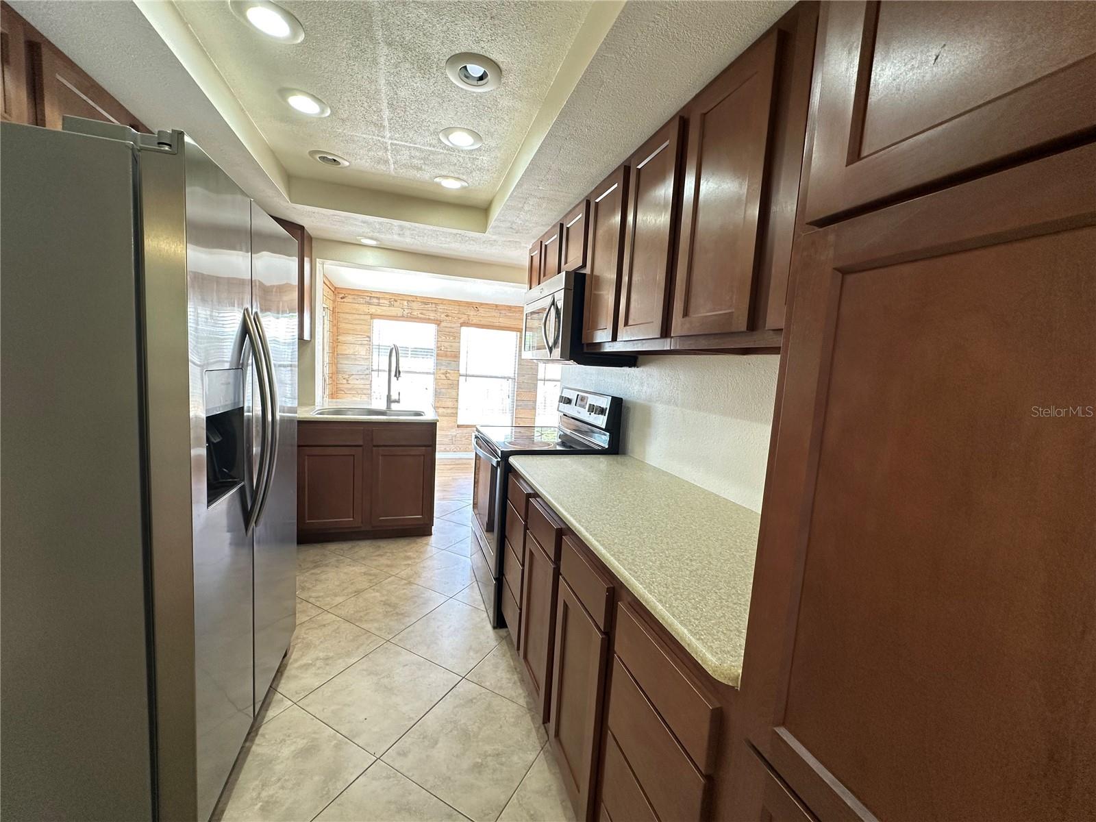 3313 BRIAR CLIFF DR — photo 7