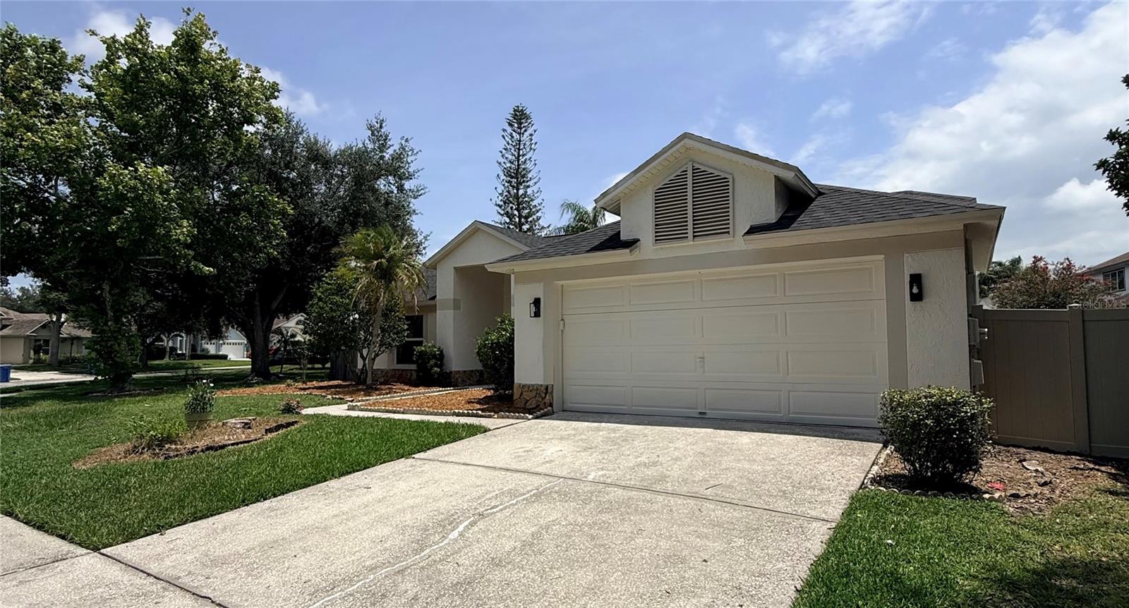 9207 MILL CIR — photo 2