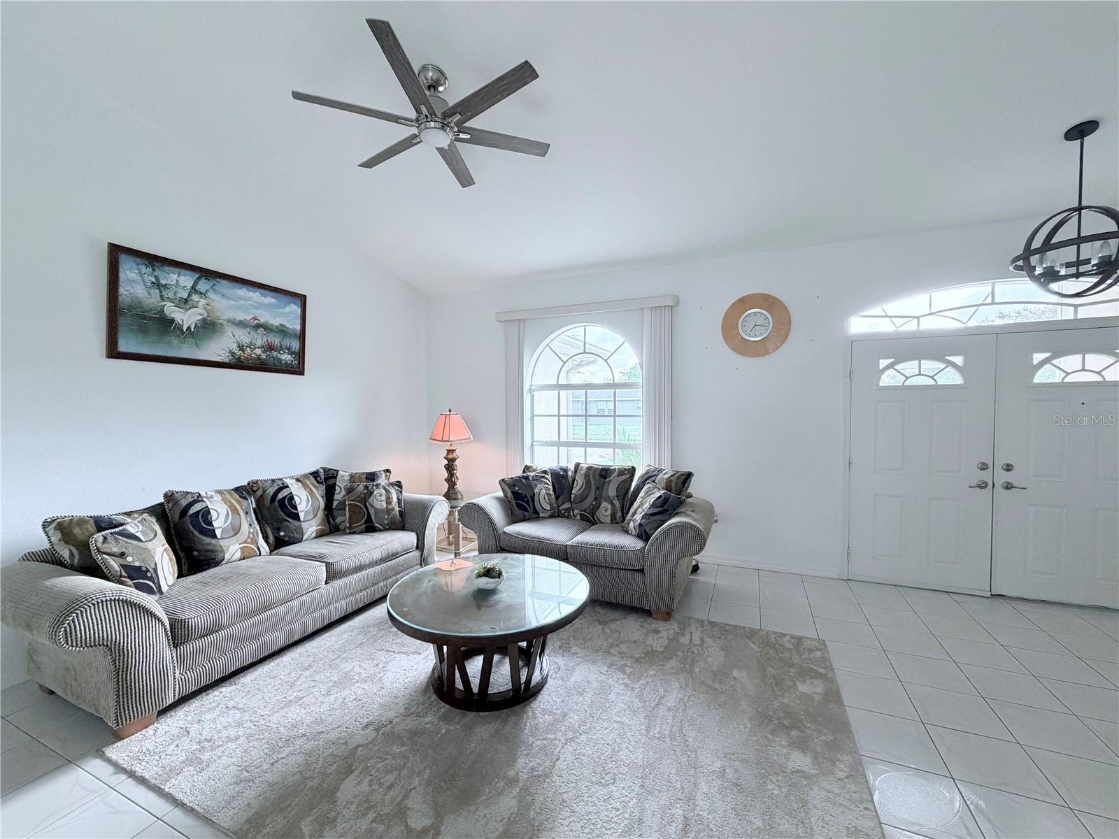219 VENETIA AVE — photo 5