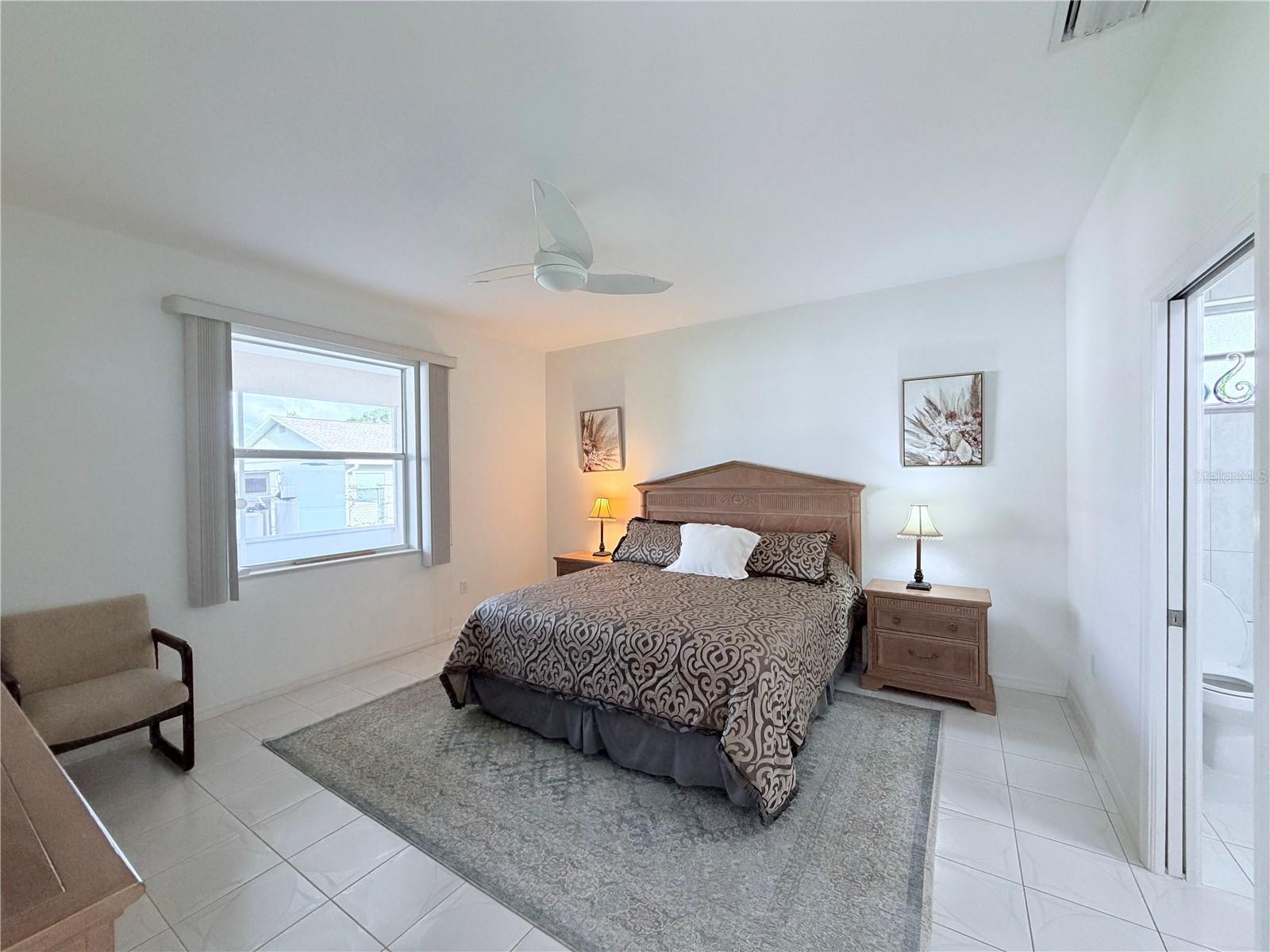 219 VENETIA AVE — photo 18