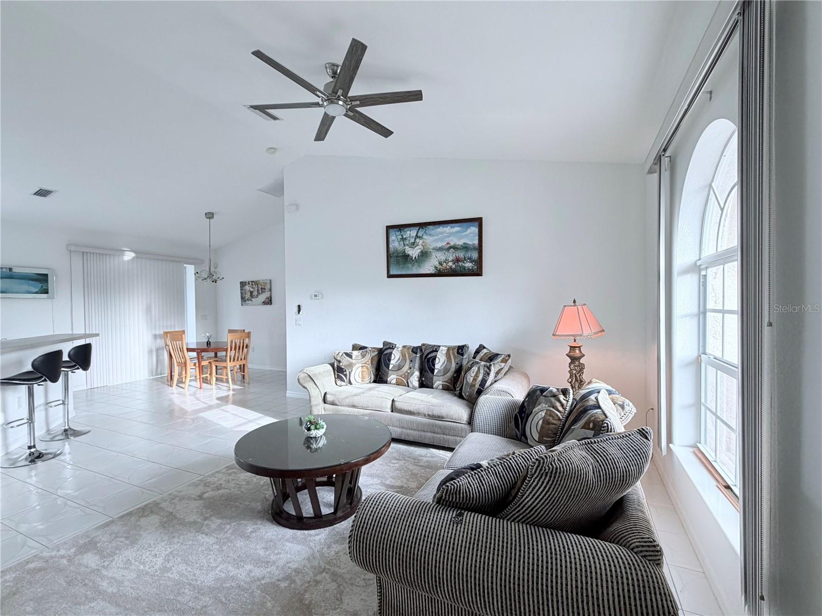 219 VENETIA AVE — photo 6