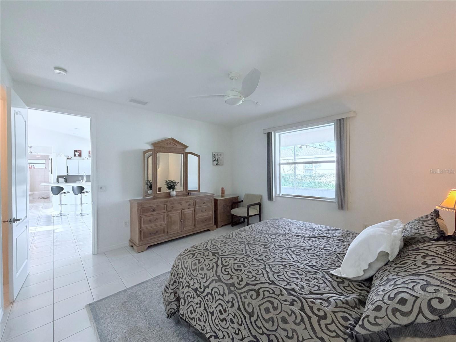 219 VENETIA AVE — photo 20