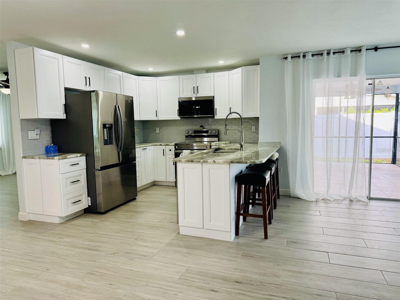 6511 JARVIS RD — photo 4