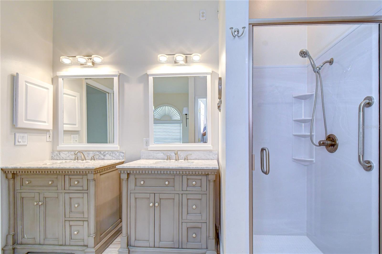 19707 ELLENDALE DR — photo 28