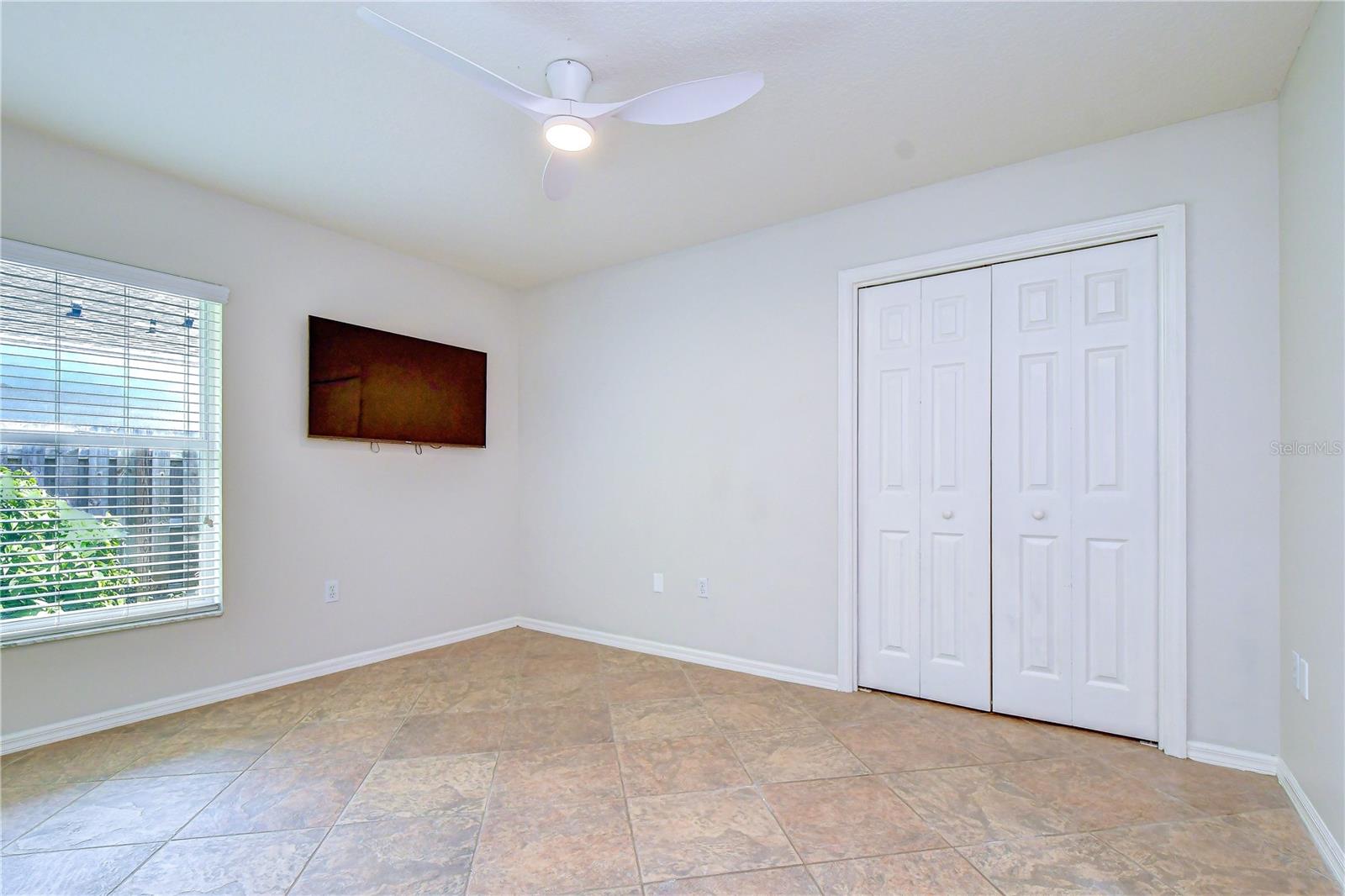 19707 ELLENDALE DR — photo 35