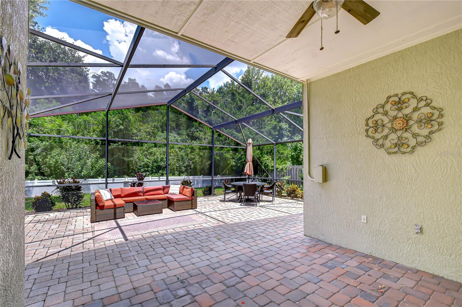 19707 ELLENDALE DR — photo 38