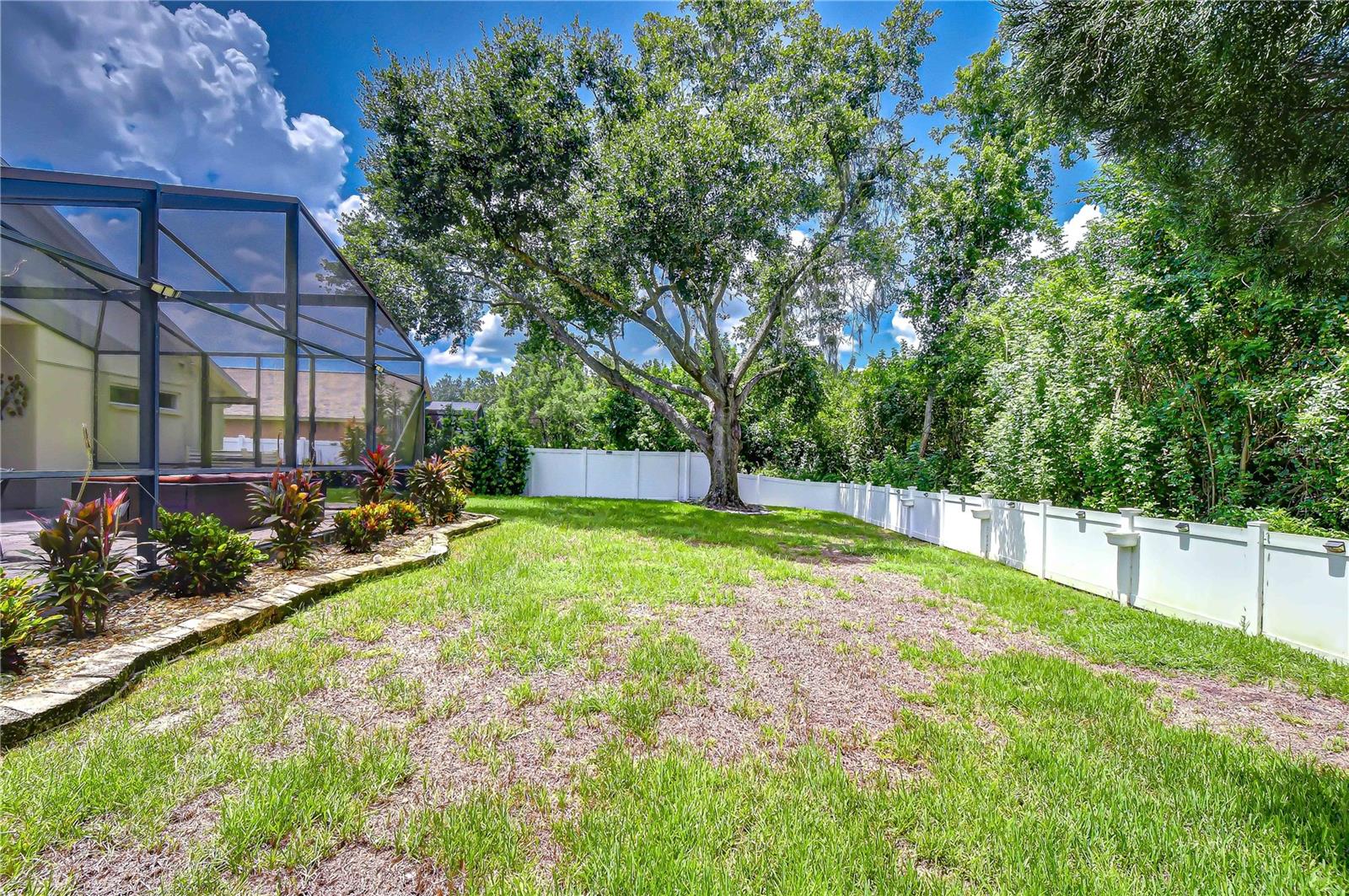 19707 ELLENDALE DR — photo 46