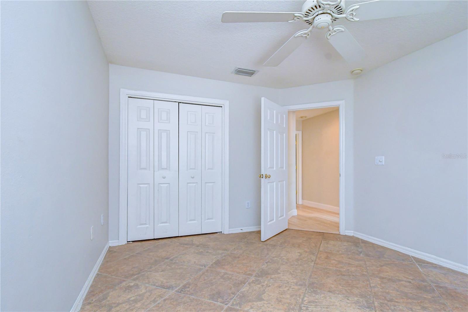 19707 ELLENDALE DR — photo 32