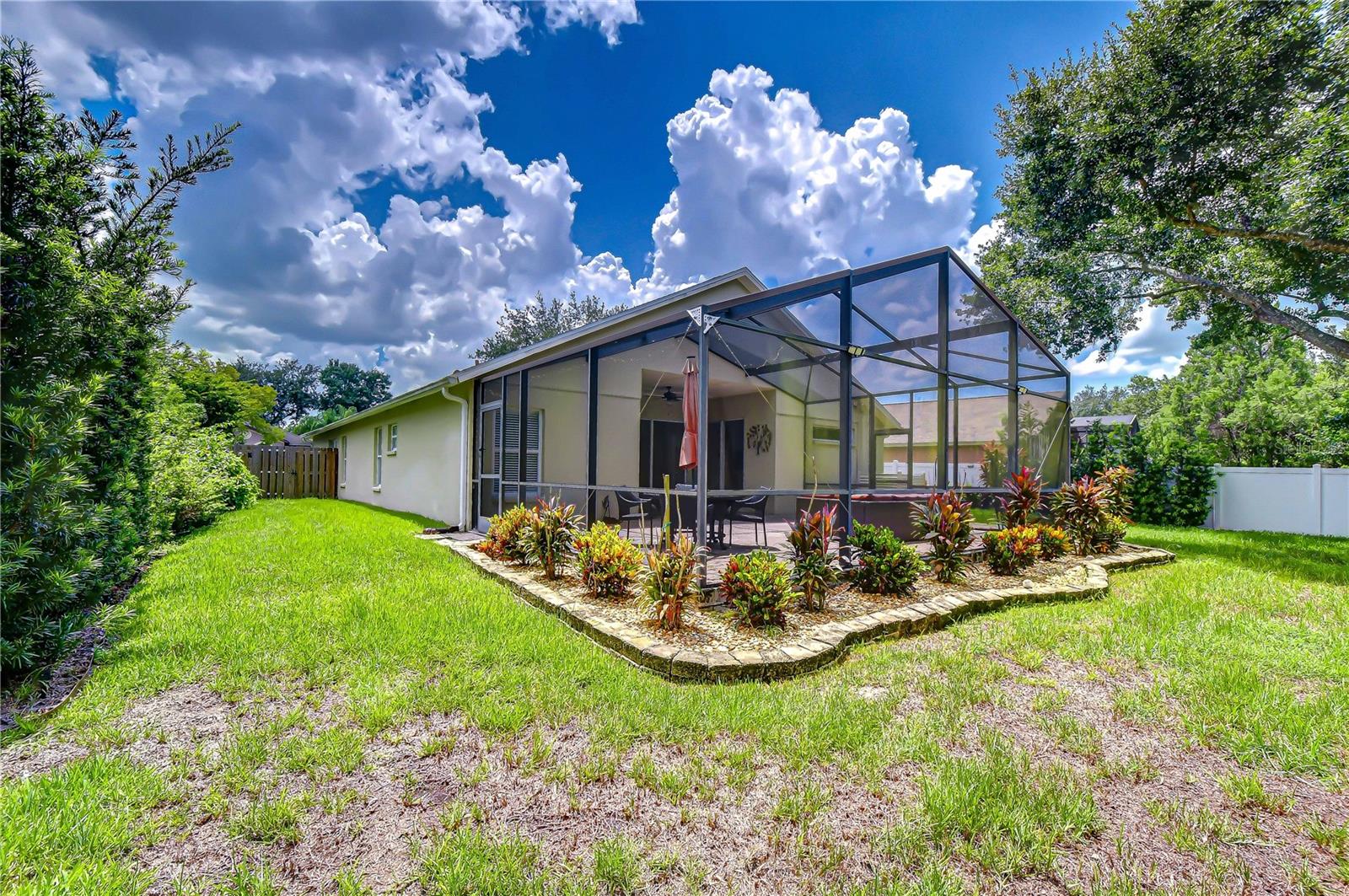 19707 ELLENDALE DR — photo 45