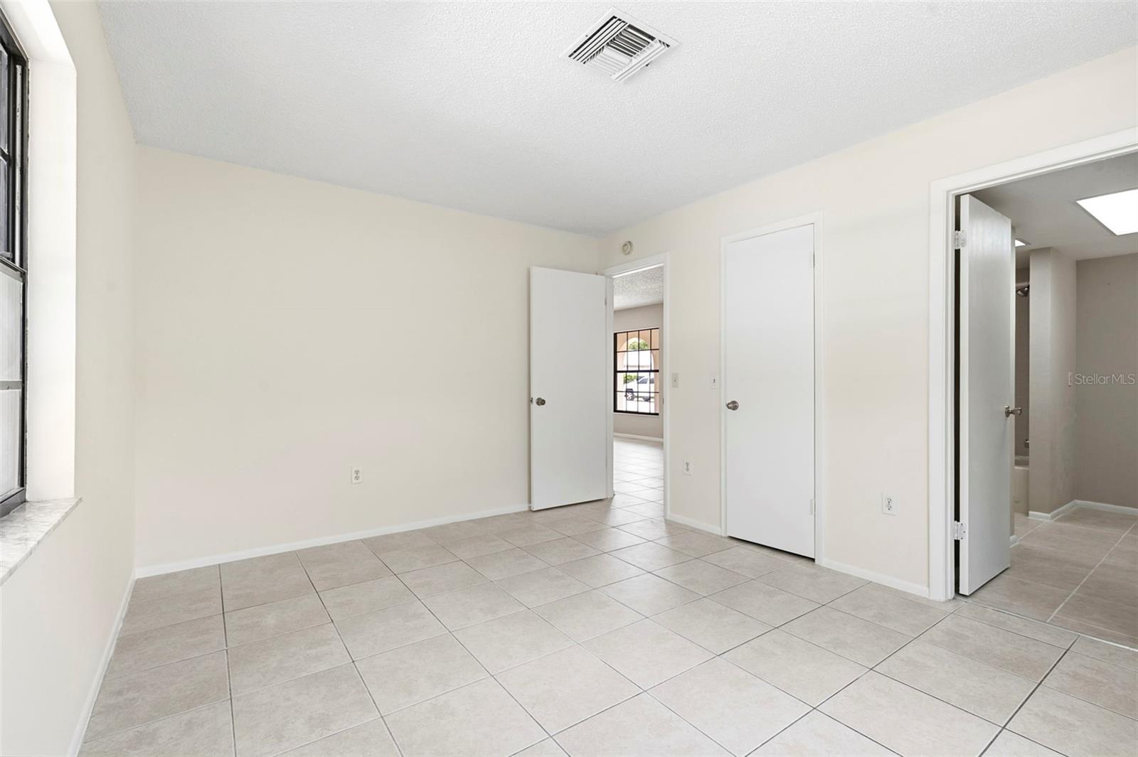 18813 GREEN PARK RD — photo 36