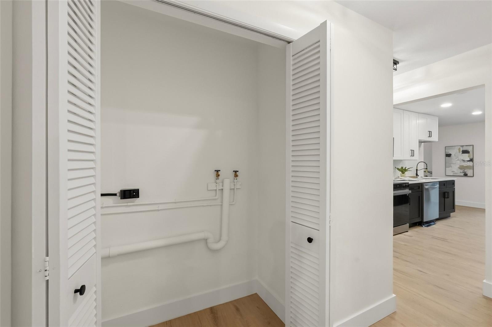 435 MEHLENBACHER RD — photo 30