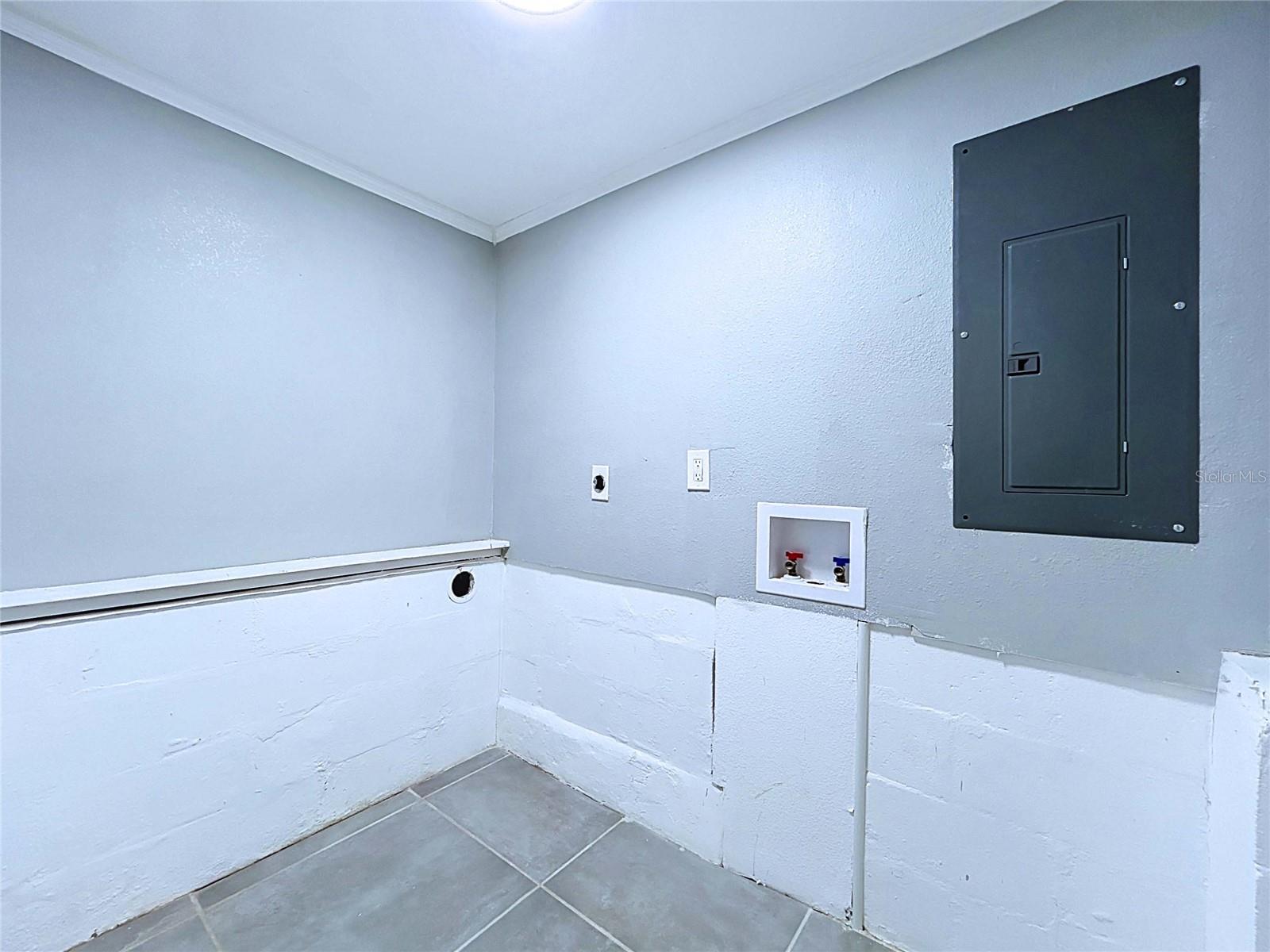 5005 AVERY RD — photo 24