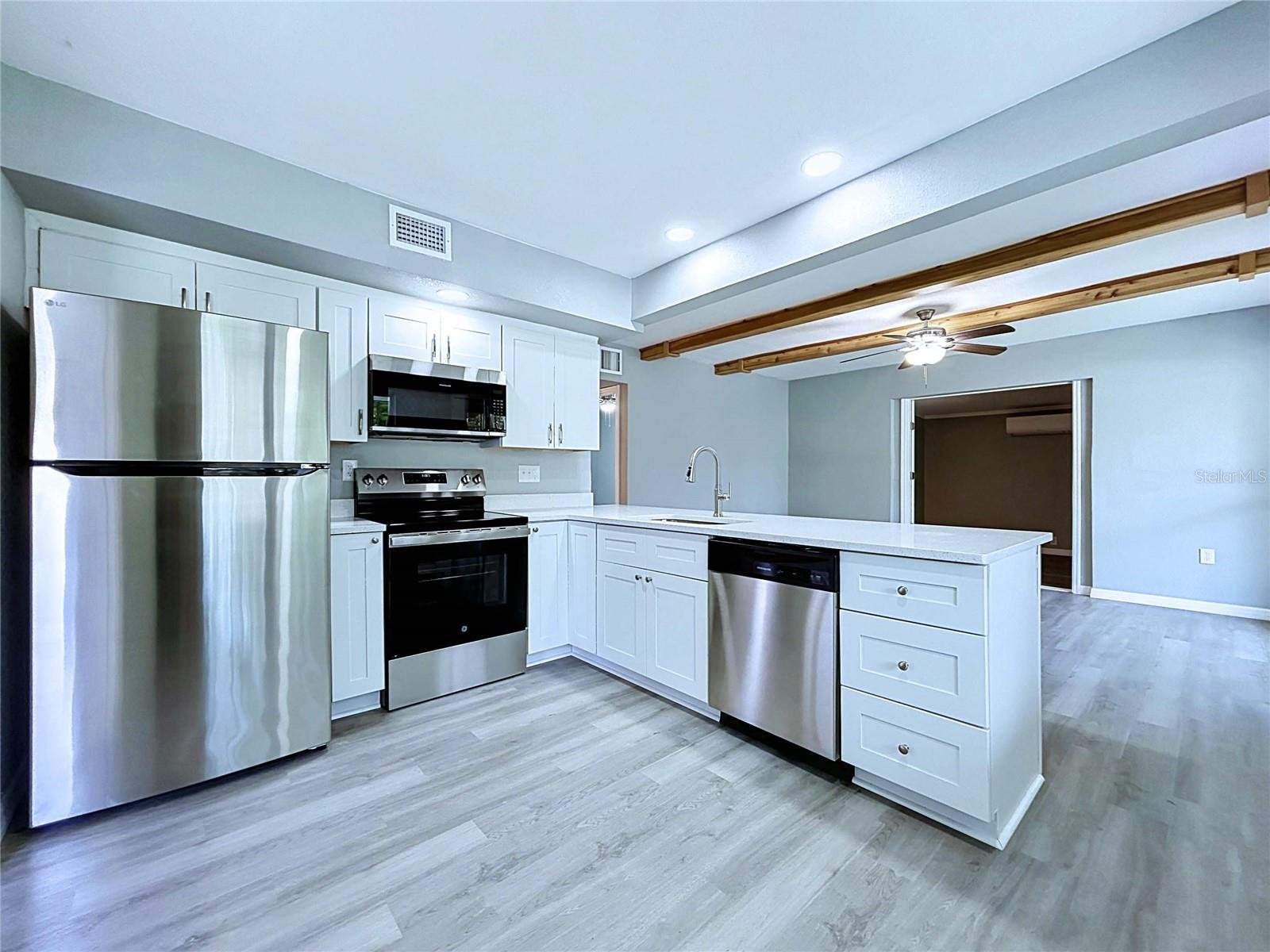 5005 AVERY RD — photo 14