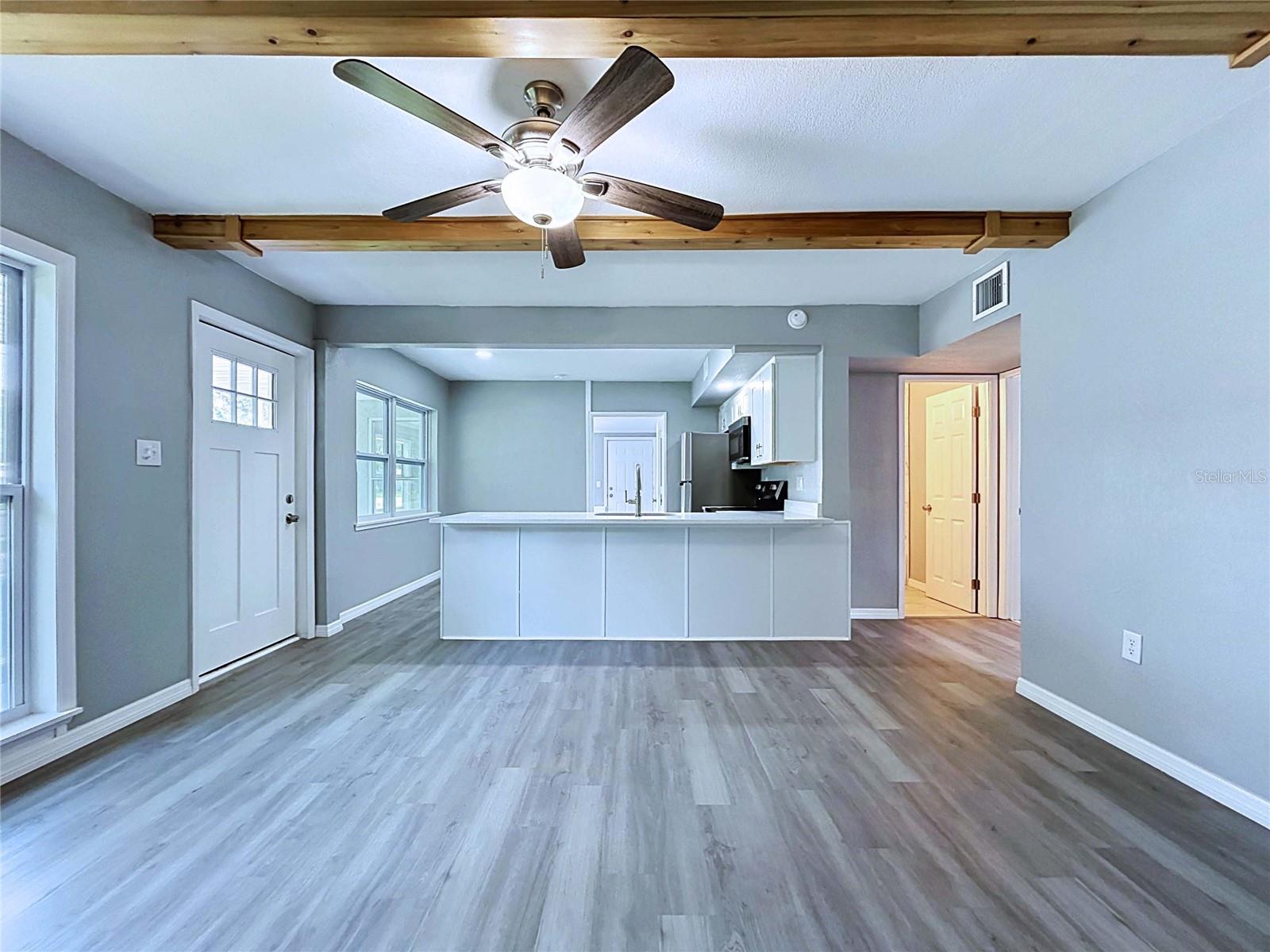 5005 AVERY RD — photo 9