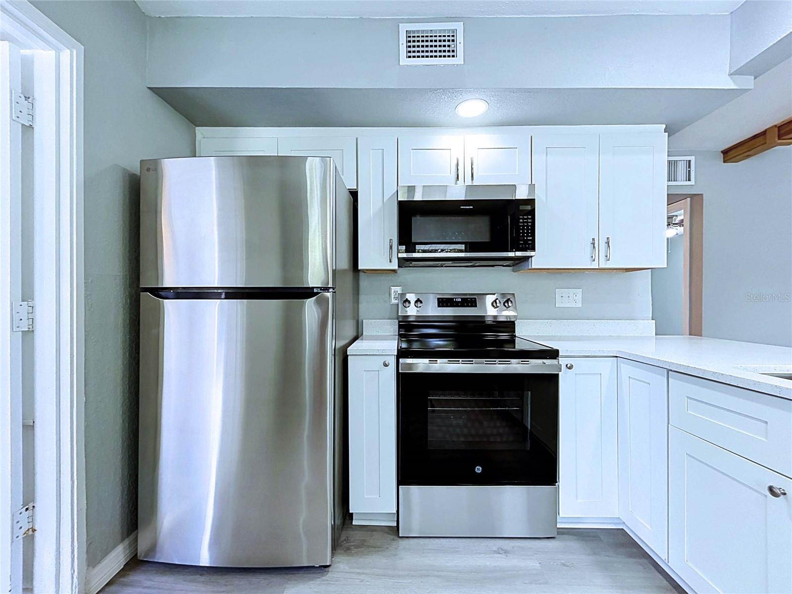 5005 AVERY RD — photo 15