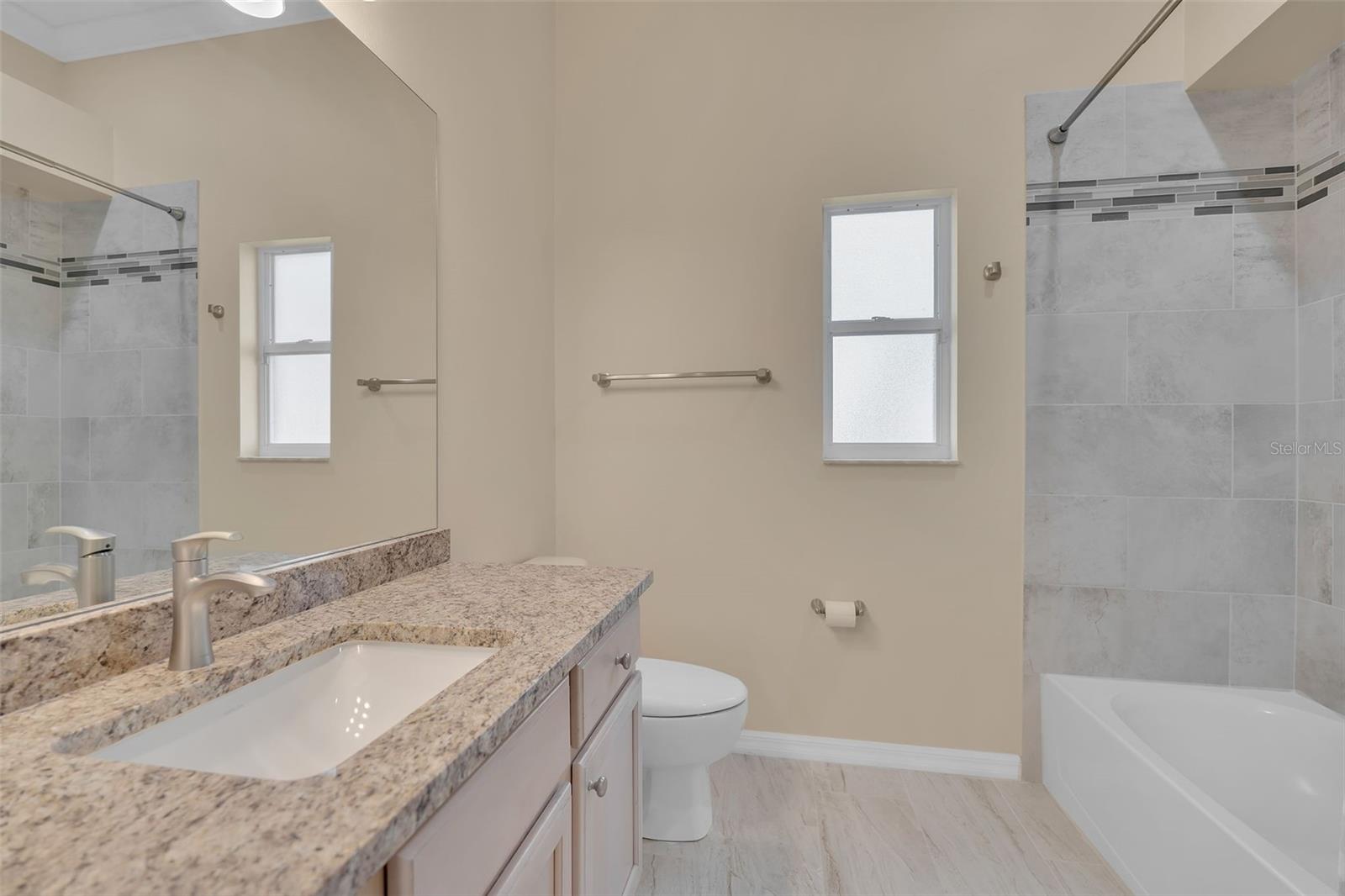 1036 OAK MEADOW LN — photo 21