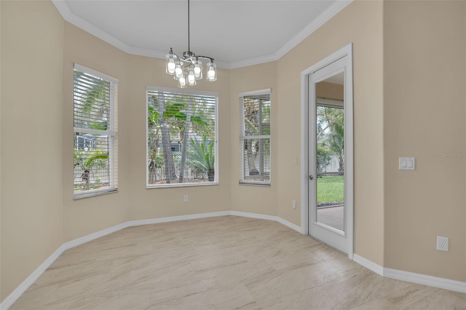 1036 OAK MEADOW LN — photo 32