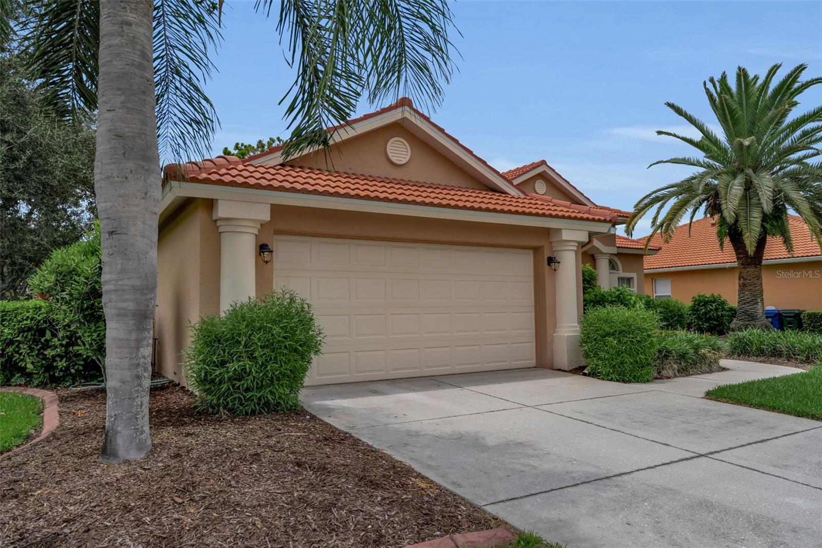 1036 OAK MEADOW LN — photo 50