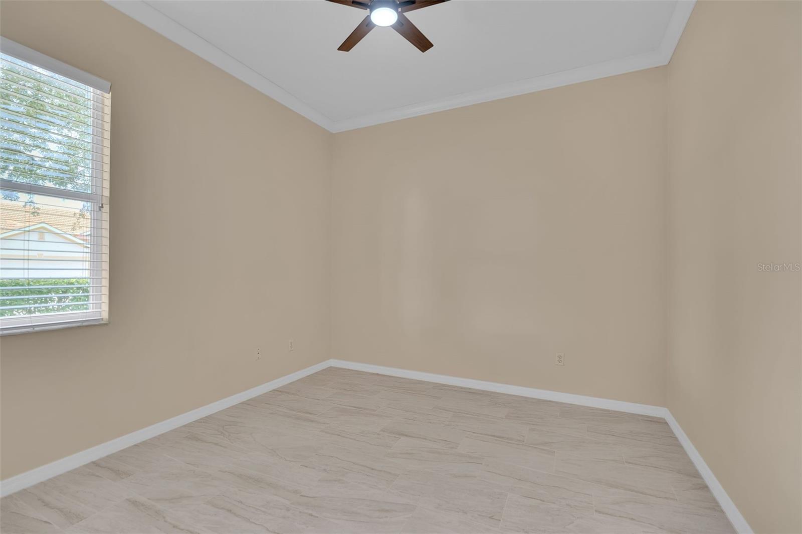 1036 OAK MEADOW LN — photo 39
