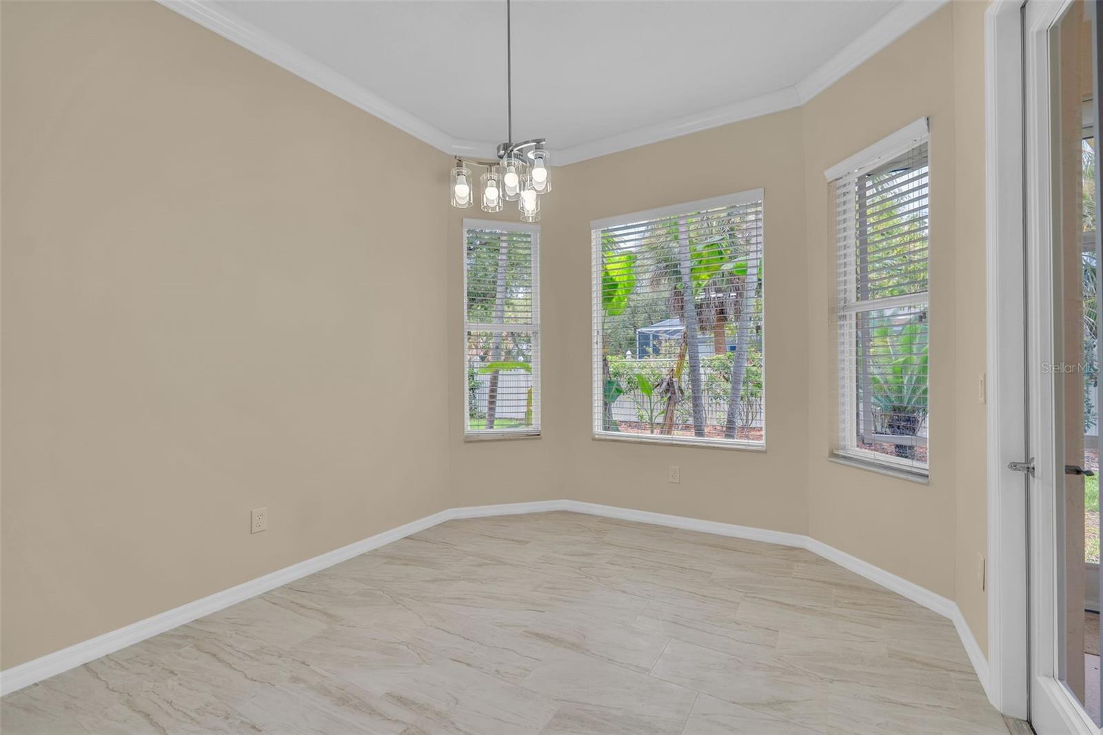1036 OAK MEADOW LN — photo 33