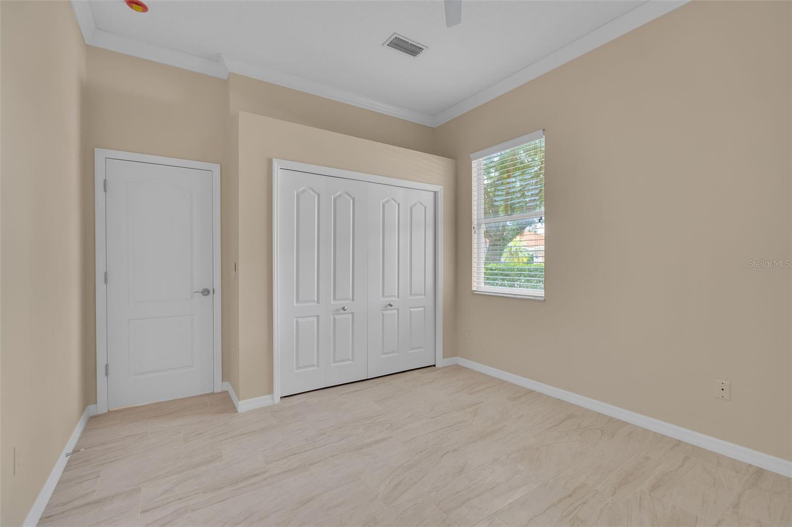 1036 OAK MEADOW LN — photo 34