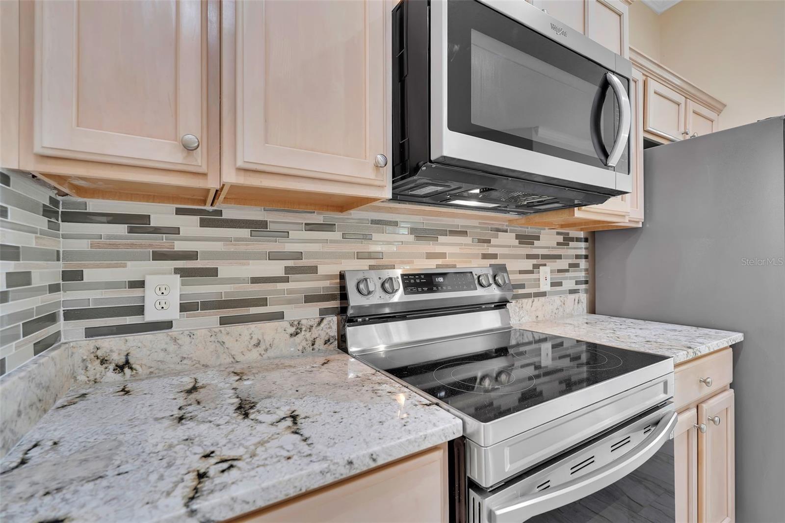 1036 OAK MEADOW LN — photo 9