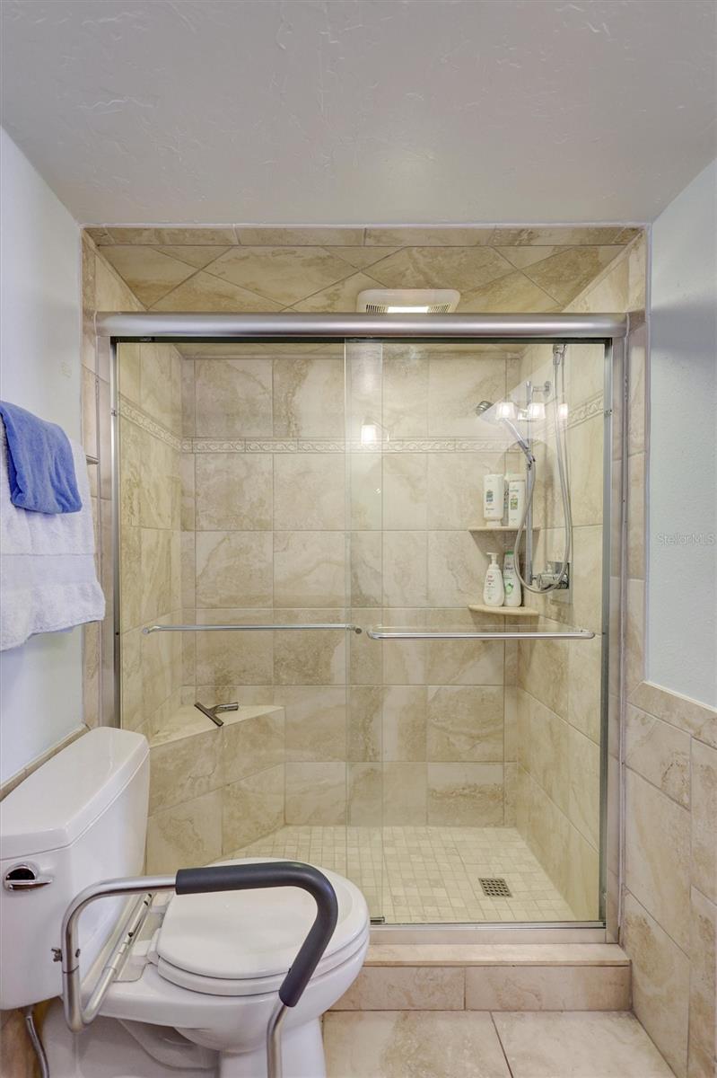 420 BEACH RD #508 — photo 36