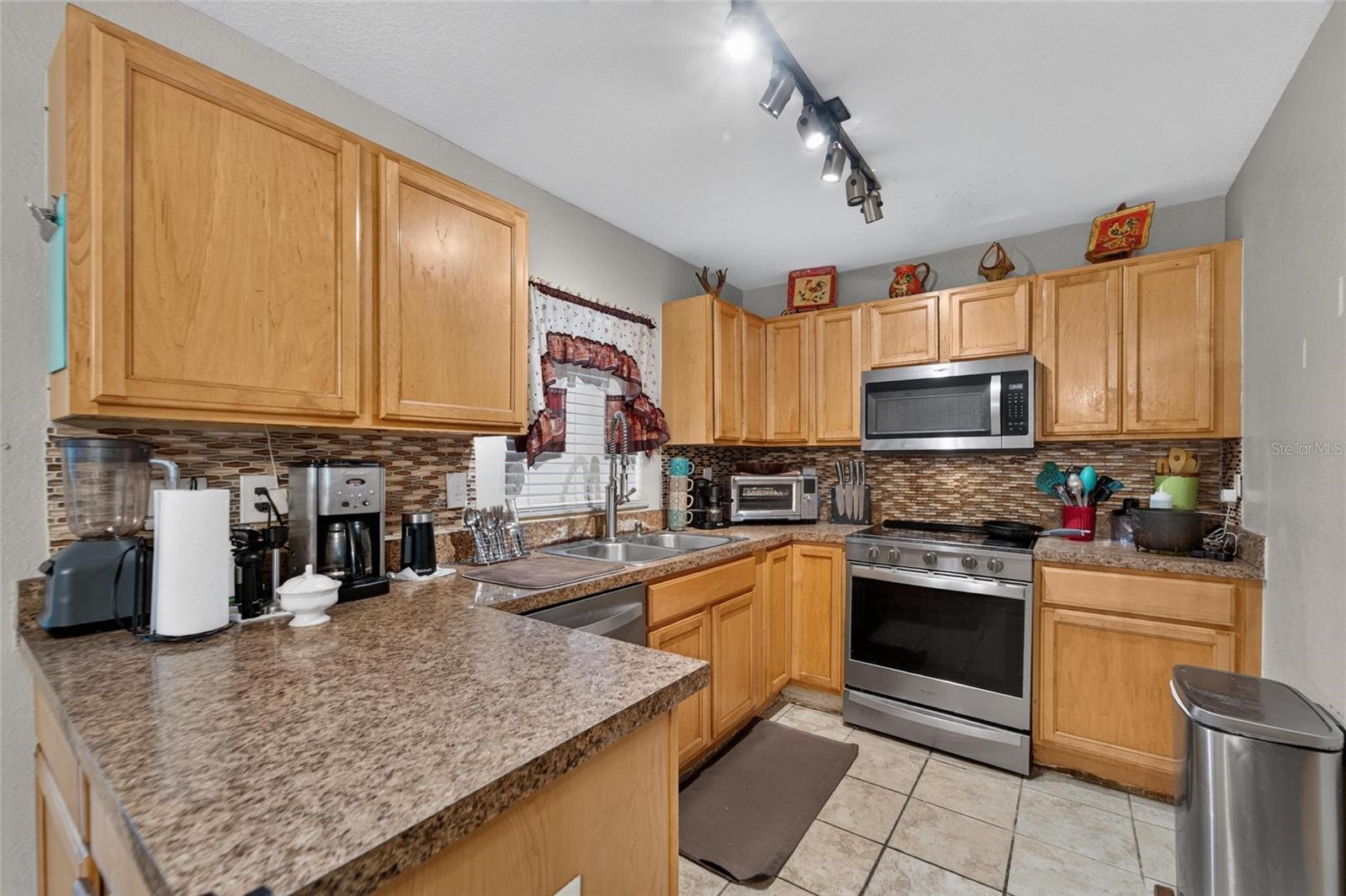 3721 COPPERTREE CIR — photo 12