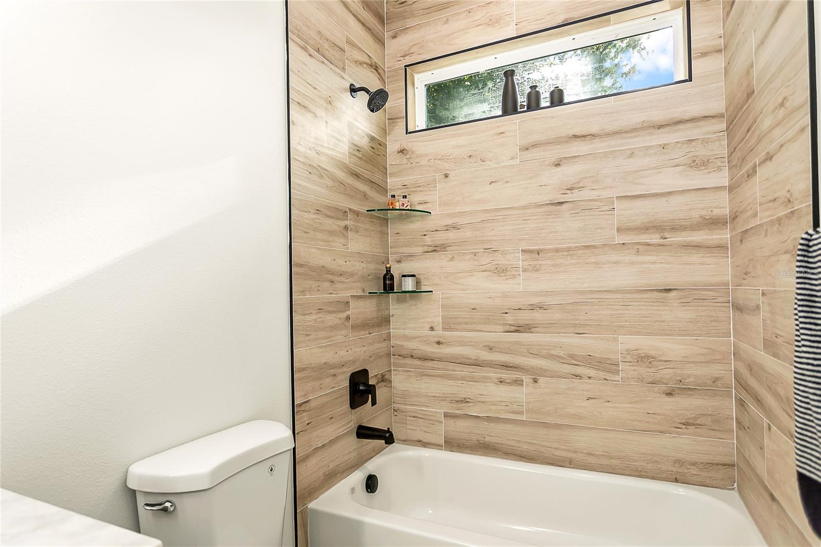 2922 W GIDDENS AVE — photo 15